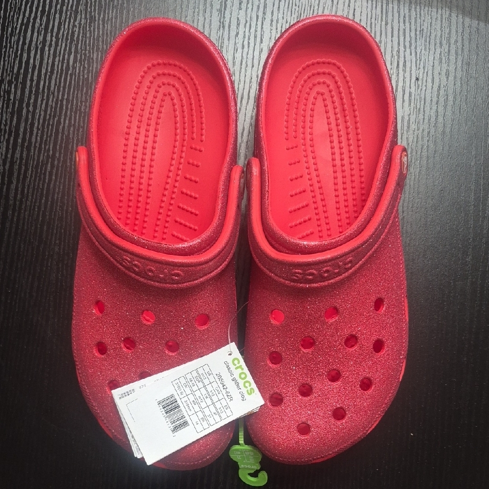 CROCS Glitter Clog in Vibrant Red - Picture 3 of 4